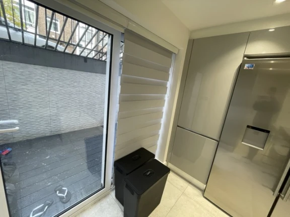 01JDN1DT36RW5JXB39Y023D2DV Medium