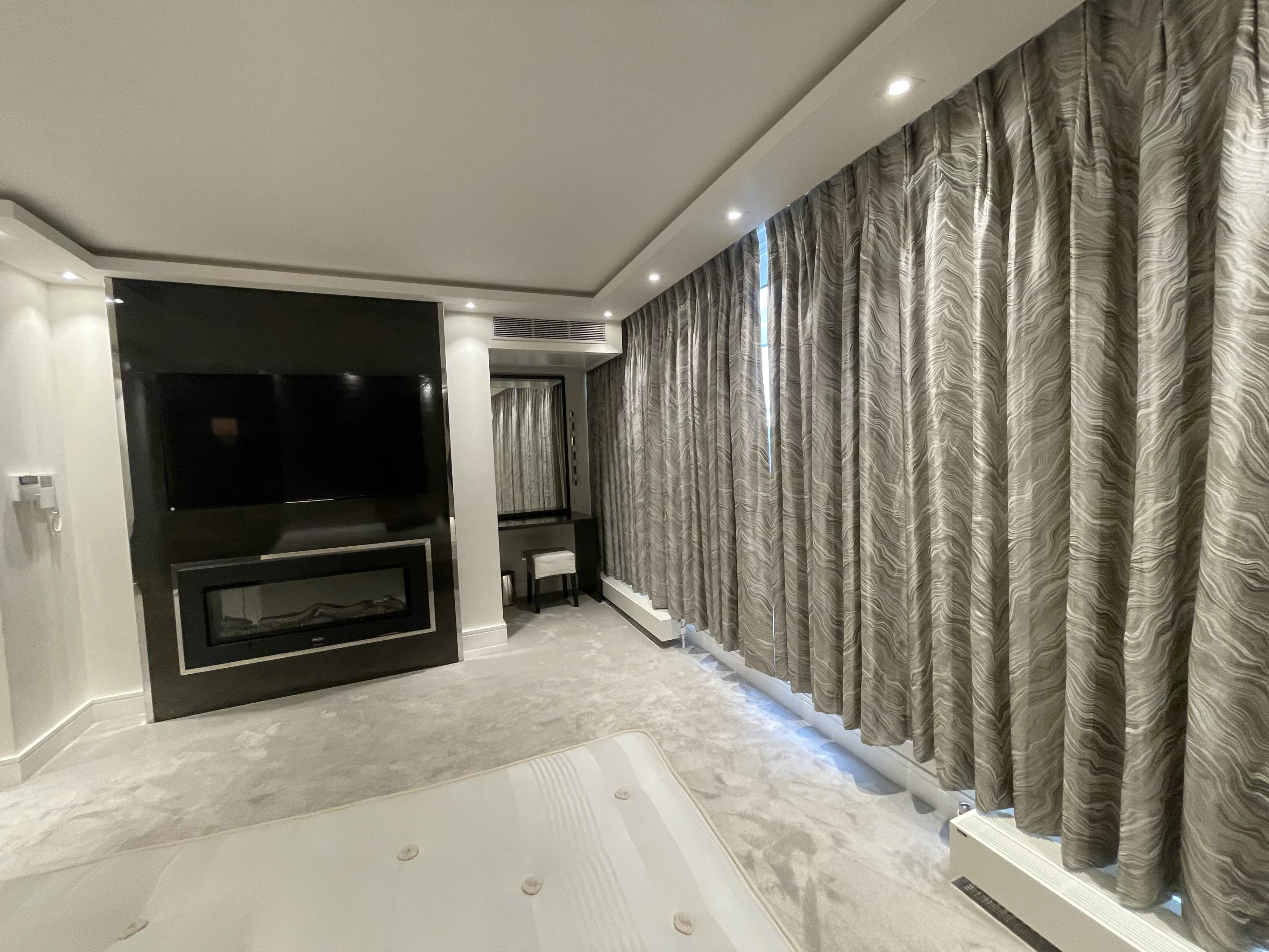 01JDXG4E0SA5F8M3GN2ABHXZM5